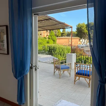 Anna's Terrace - Via Reginaldo Giuliani 13 *